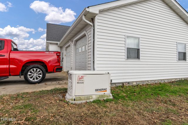 1385 Wilhoit Road, Chuckey, TN 37641