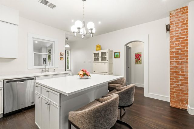 603 Crockett Street, Brenham, TX 77833