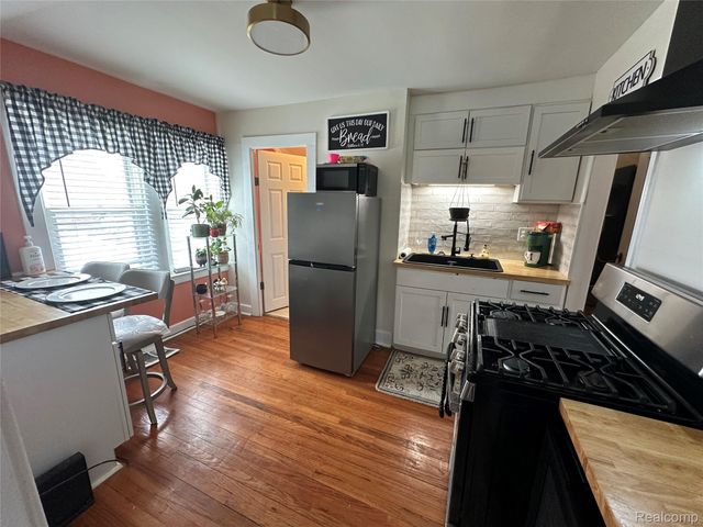 19145 Riopelle Street, Detroit, MI 48203