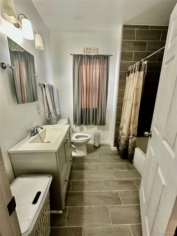 19145 Riopelle Street, Detroit, MI 48203