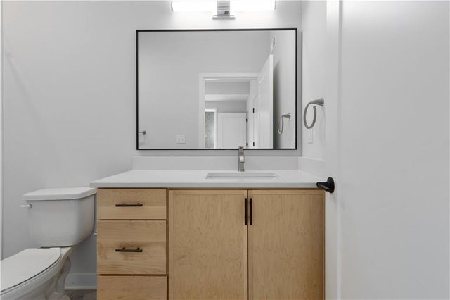 4523 Forest Avenue A, Kansas City, MO 64110