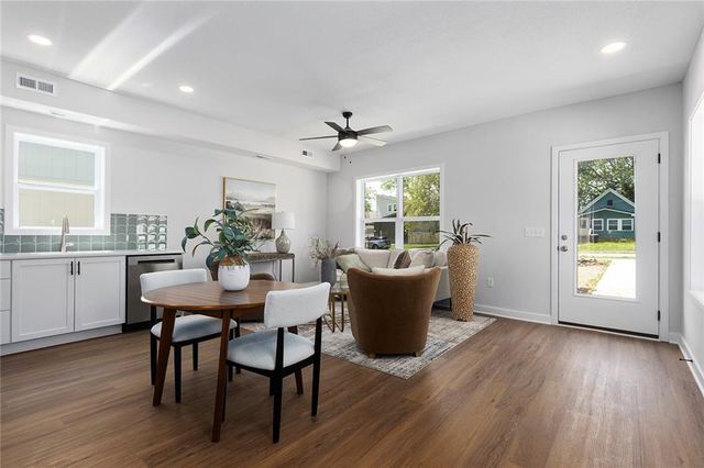 4523 Forest Avenue A, Kansas City, MO 64110