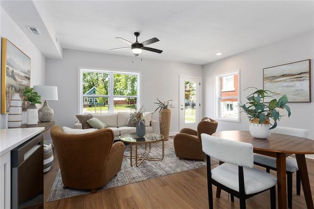 4523 Forest Avenue A, Kansas City, MO 64110