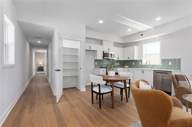 4523 Forest Avenue A, Kansas City, MO 64110