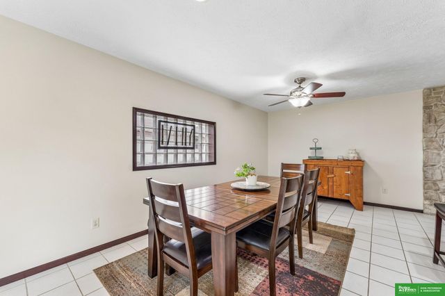 445 W 21st Street, Fremont, NE 68025