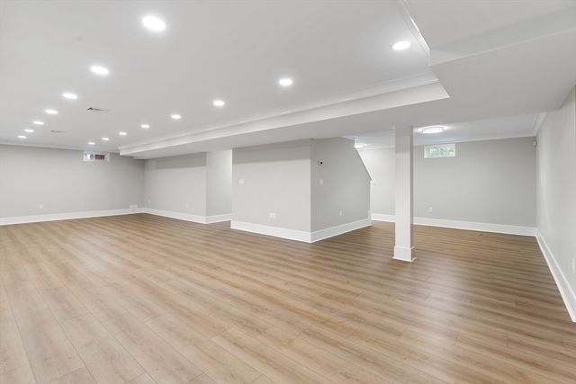 6 Lane Avenue, Bedford, MA 01730