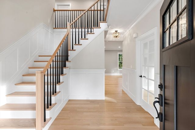 6 Lane Avenue, Bedford, MA 01730