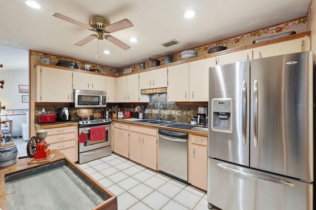 466 LELAND DRIVE, Deltona, FL 32725