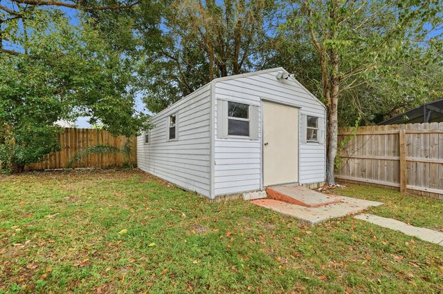 466 LELAND DRIVE, Deltona, FL 32725