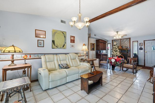 466 LELAND DRIVE, Deltona, FL 32725