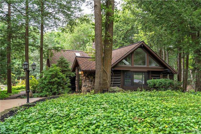 5940 Herman Hill Road, Boston, NY 14127
