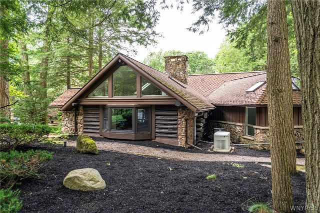 5940 Herman Hill Road, Boston, NY 14127