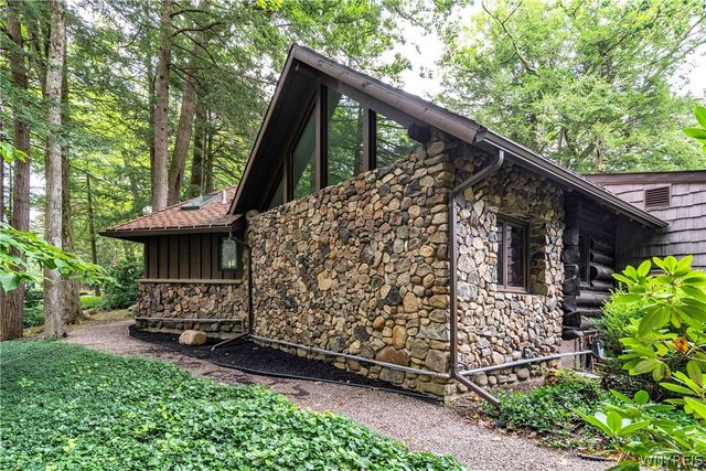 5940 Herman Hill Road, Boston, NY 14127