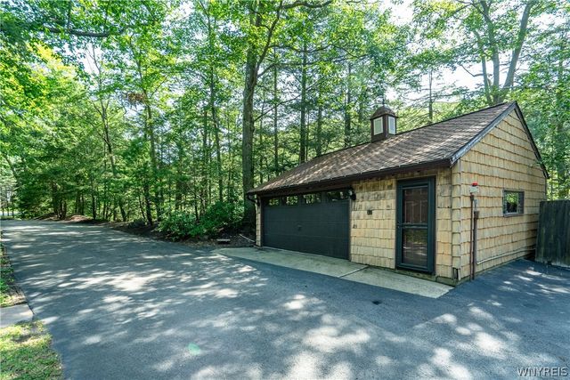 5940 Herman Hill Road, Boston, NY 14127