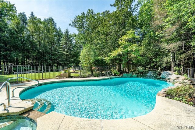 5940 Herman Hill Road, Boston, NY 14127