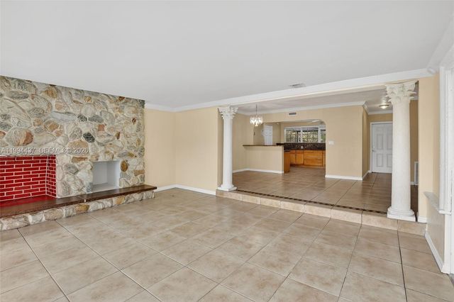 6842 NW 15th St, Plantation, FL 33313