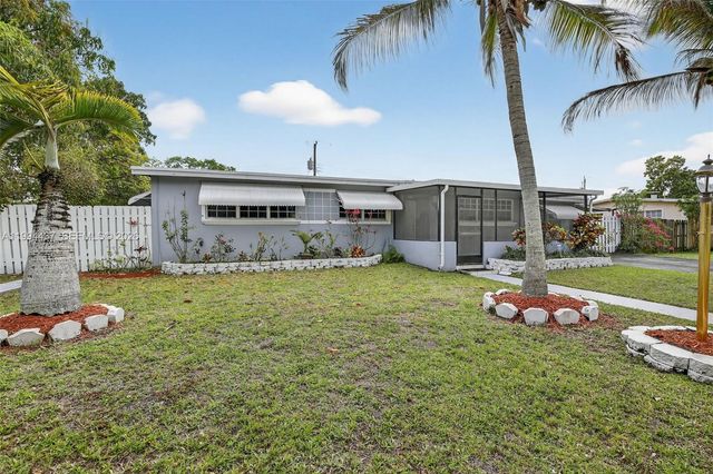 6842 NW 15th St, Plantation, FL 33313