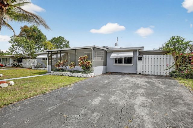 6842 NW 15th St, Plantation, FL 33313