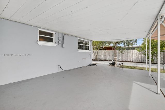 6842 NW 15th St, Plantation, FL 33313