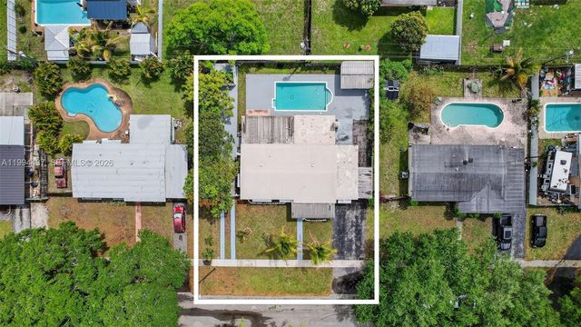 6842 NW 15th St, Plantation, FL 33313