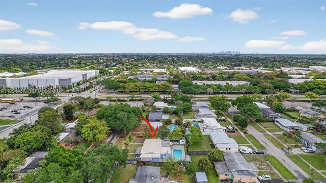 6842 NW 15th St, Plantation, FL 33313