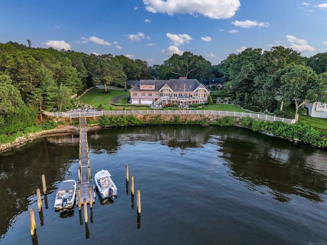 12 Rocky Point Road, Old Saybrook, CT 06475
