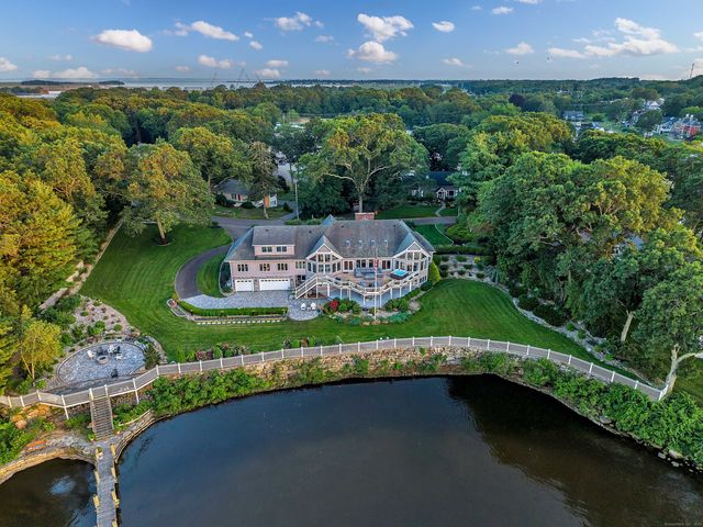 12 Rocky Point Road, Old Saybrook, CT 06475