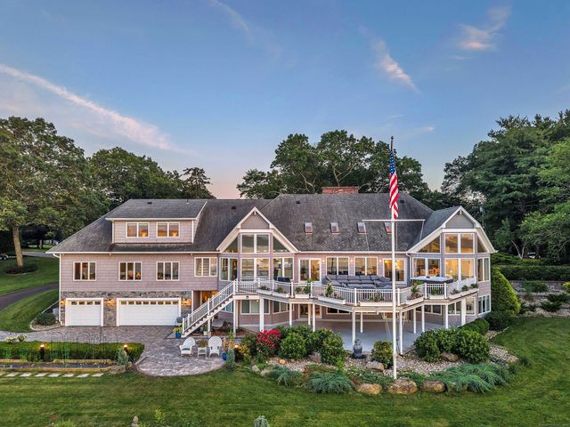 12 Rocky Point Road, Old Saybrook, CT 06475