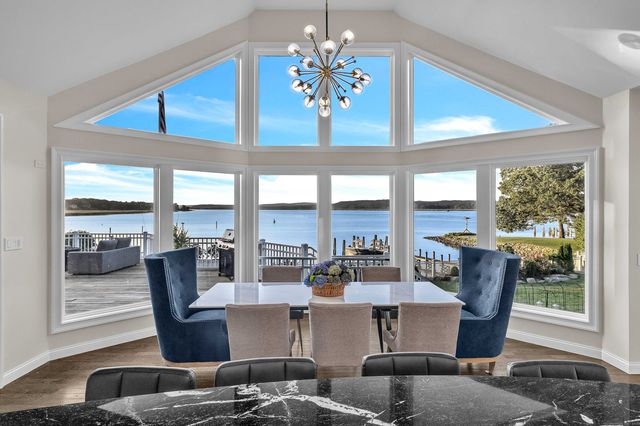12 Rocky Point Road, Old Saybrook, CT 06475