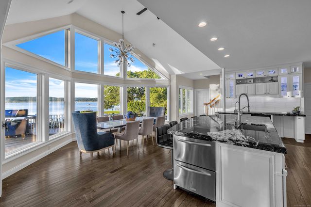 12 Rocky Point Road, Old Saybrook, CT 06475