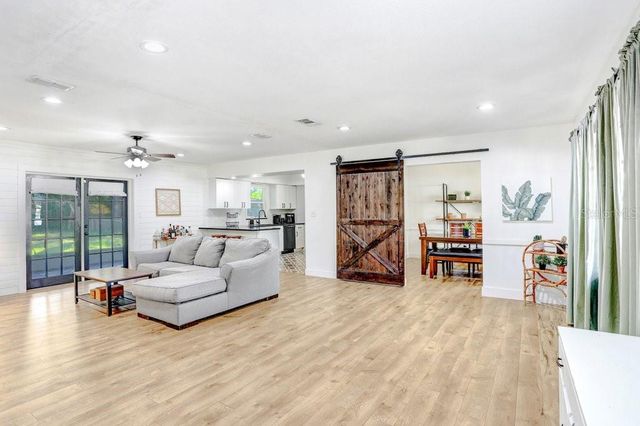 117 CRESTVIEW DRIVE, Brandon, FL 33511