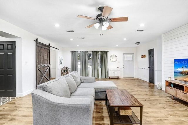 117 CRESTVIEW DRIVE, Brandon, FL 33511