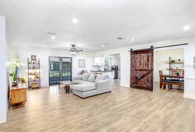 117 CRESTVIEW DRIVE, Brandon, FL 33511