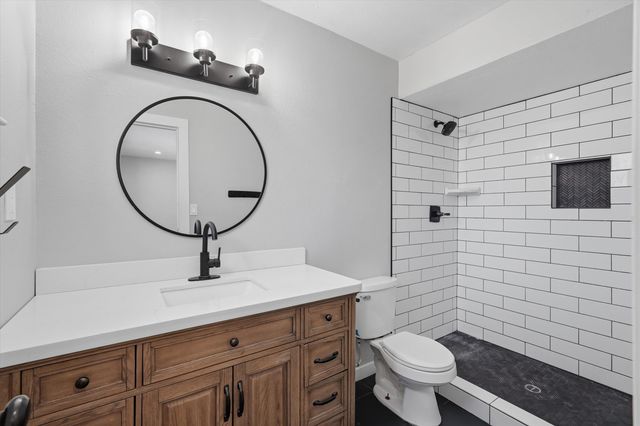 1313 Sara Road SE, Rio Rancho, NM 87124