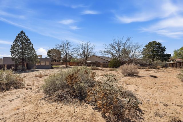 1313 Sara Road SE, Rio Rancho, NM 87124