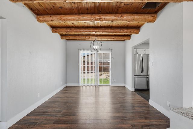 1313 Sara Road SE, Rio Rancho, NM 87124