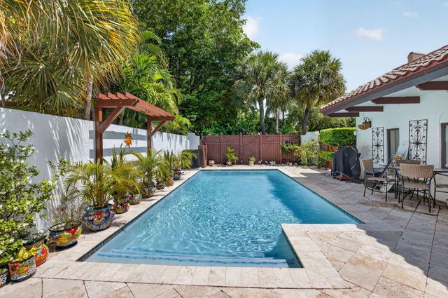 5918 Patio Drive, Boca Raton, FL 33433