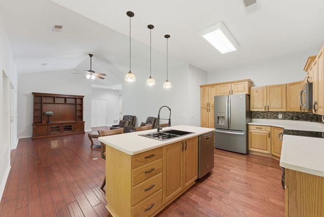 1002 2nd Street Court NA, Moline, IL 61265
