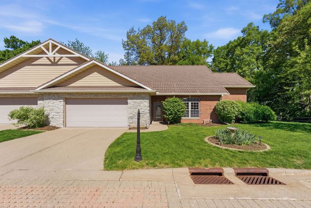 1002 2nd Street Court NA, Moline, IL 61265