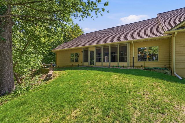 1002 2nd Street Court NA, Moline, IL 61265