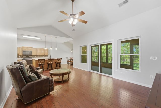 1002 2nd Street Court NA, Moline, IL 61265