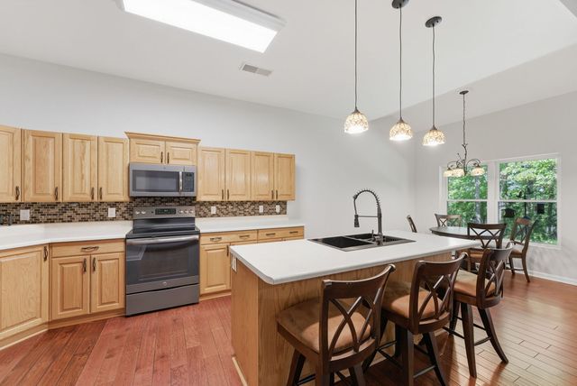 1002 2nd Street Court NA, Moline, IL 61265