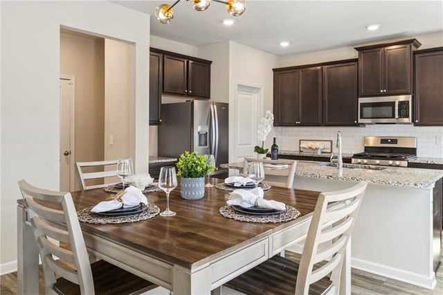 315 Coverview Court, Jonesboro, GA 30238