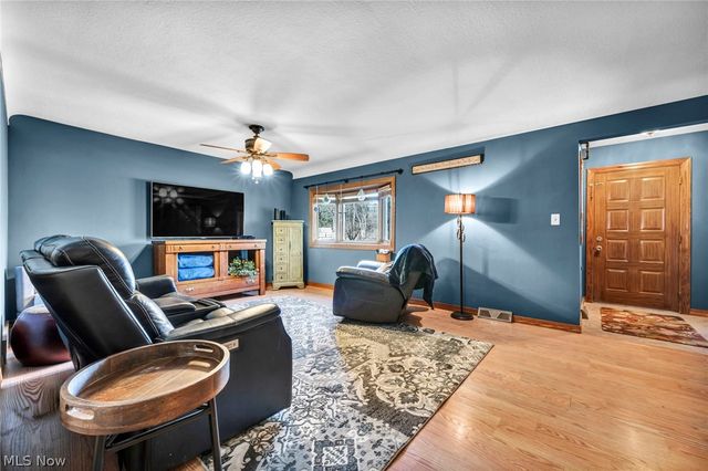 17313 Bennett Road, North Royalton, OH 44133