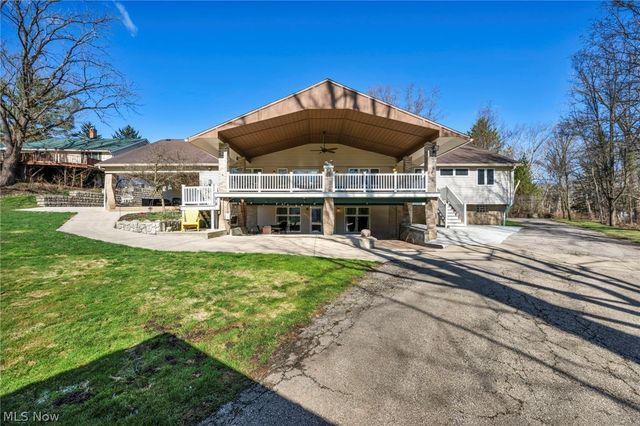 17313 Bennett Road, North Royalton, OH 44133