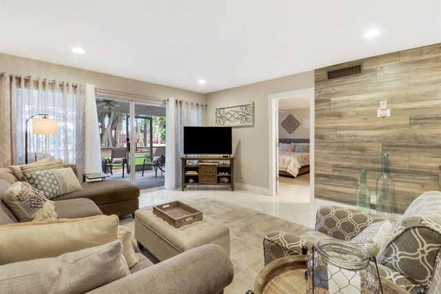 11800 Avenue Of The Pga 8, Palm Beach Gardens, FL 33418