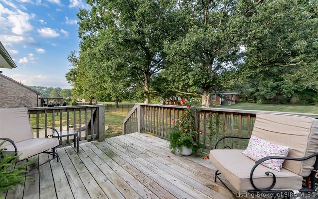 3014 Masters Drive, Floyds Knobs, IN 47119