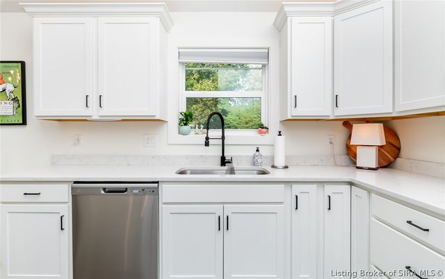 3014 Masters Drive, Floyds Knobs, IN 47119