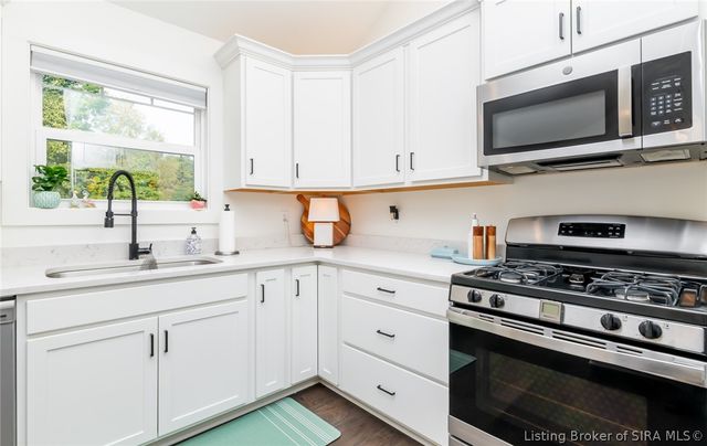 3014 Masters Drive, Floyds Knobs, IN 47119