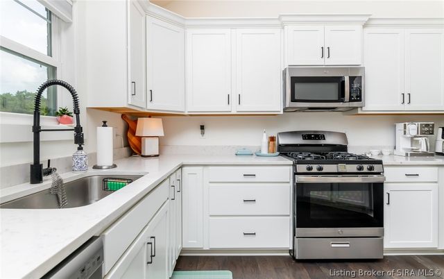 3014 Masters Drive, Floyds Knobs, IN 47119